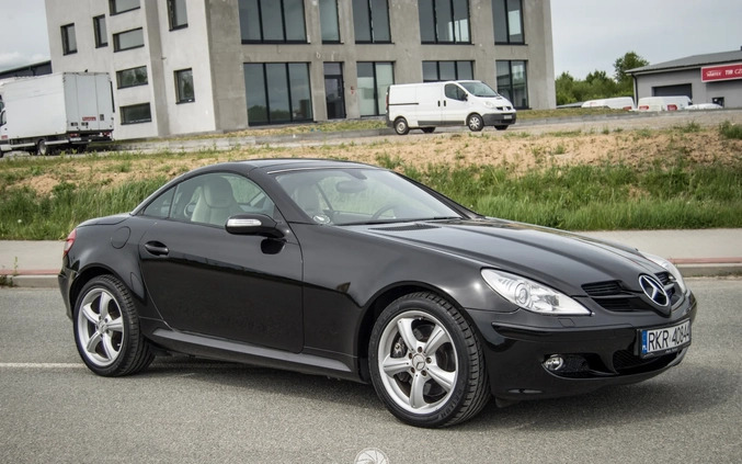 Mercedes-Benz SLK cena 59900 przebieg: 56400, rok produkcji 2006 z Krosno małe 529